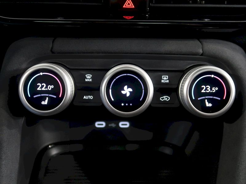 Škoda Kodiaq (2025) iV SPORTLINE 1.5TSI 150KW TAŽN - fotka 35 z 48