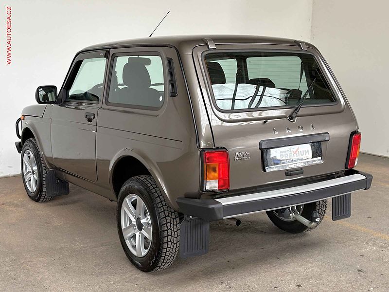 Lada Niva (2025) 1.7i 4x4, 1.maj,ČR, AC - fotka 6 z 13