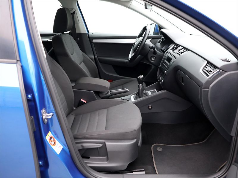Škoda Octavia 2,0 TDI 110kW Elegance CZ - fotka 11 z 33