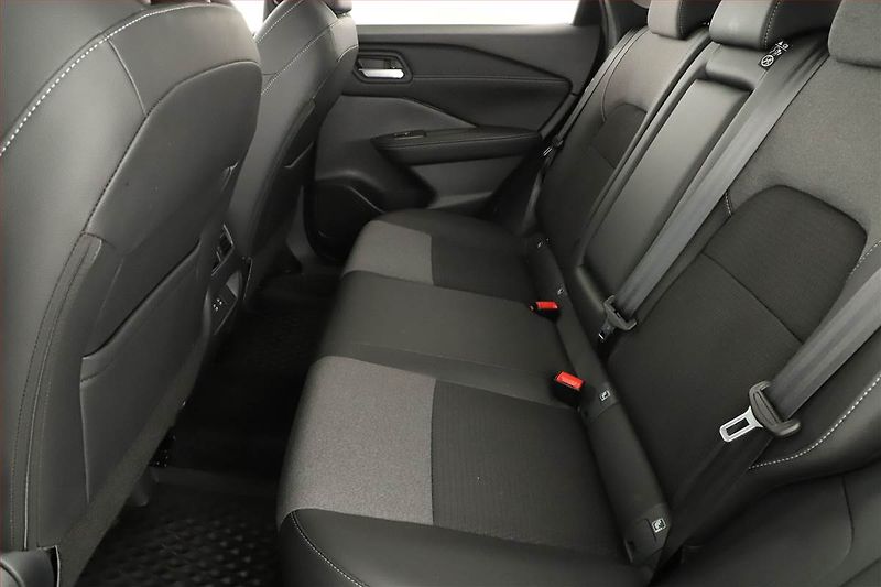 Nissan Qashqai (2025) 1.3 DIG-T MHEV, N- Connecta - fotka 7 z 16