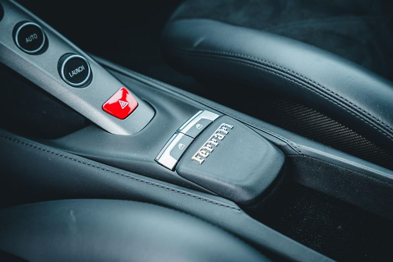 Ferrari 488 GTB - fotka 16 z 46