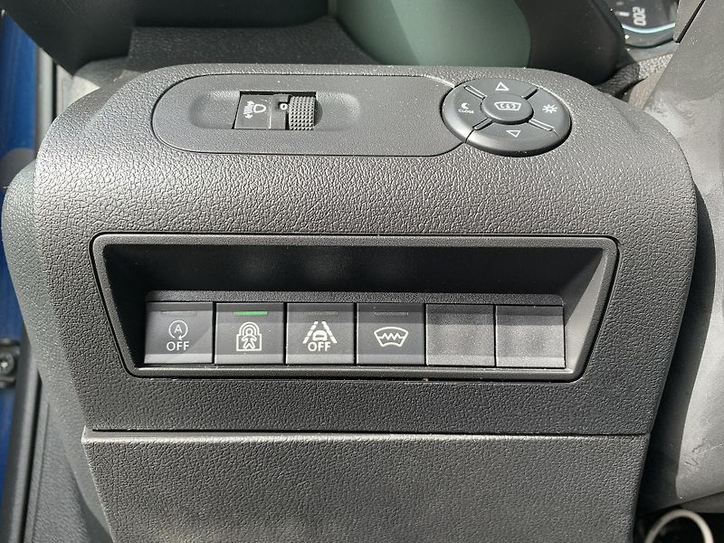 Citroën Berlingo XTR SHINE XL 1.5 BHDi 96kW AT - fotka 17 z 22