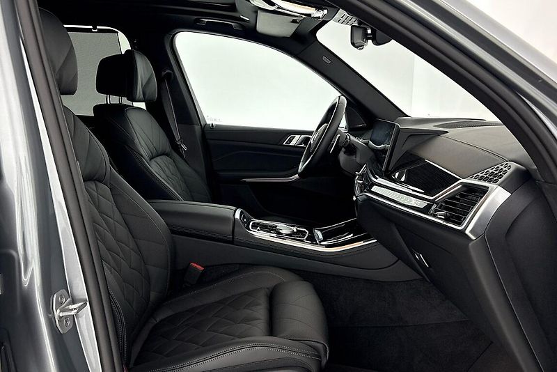BMW X5 xDrive30d - fotka 17 z 29