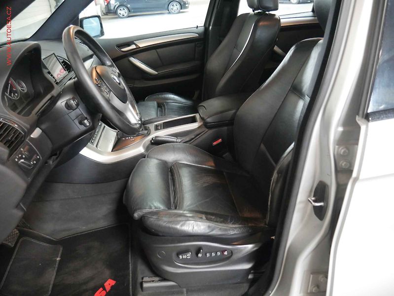 BMW X5 (2003) 3.0 xd xD, AT, xenon, kůže - fotka 9 z 21