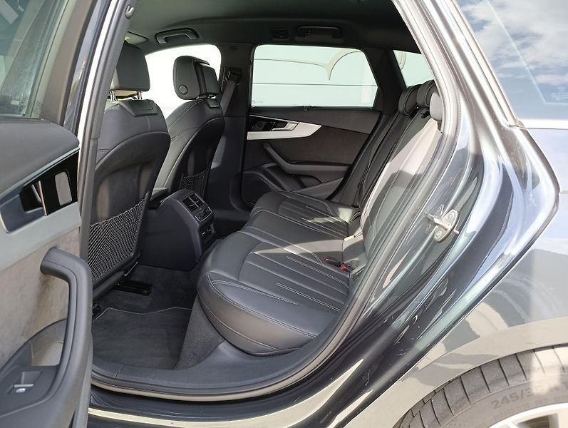 Audi A4 AVANT 40TDI QUATTRO S-LINE DPH - fotka 17 z 35