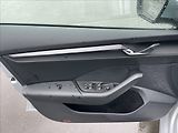 Škoda Octavia 2,0 TDI Combi Ambition Plus - náhled 14
