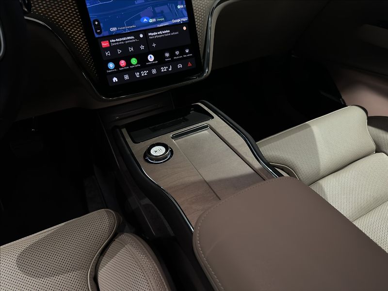 Volvo EX90 0,0 Twin Motor Eletric  Plus - fotka 38 z 42