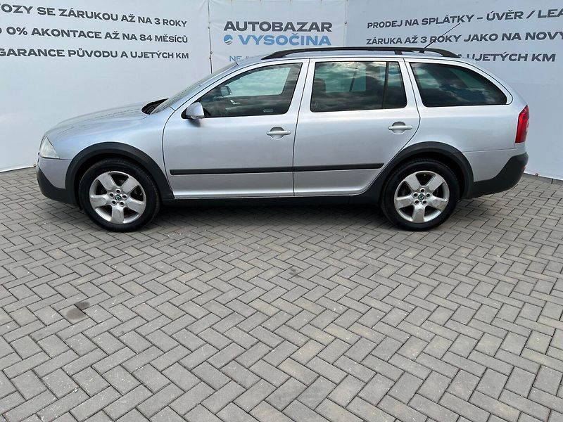 Škoda Octavia (2007) Scout 2.0TDi 103kW! - fotka 7 z 23