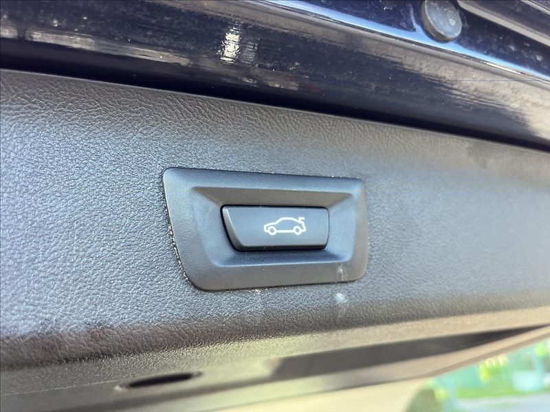 BMW Řada 5 2,0 d 140kW  Navi,LED,Kamera - fotka 37 z 45