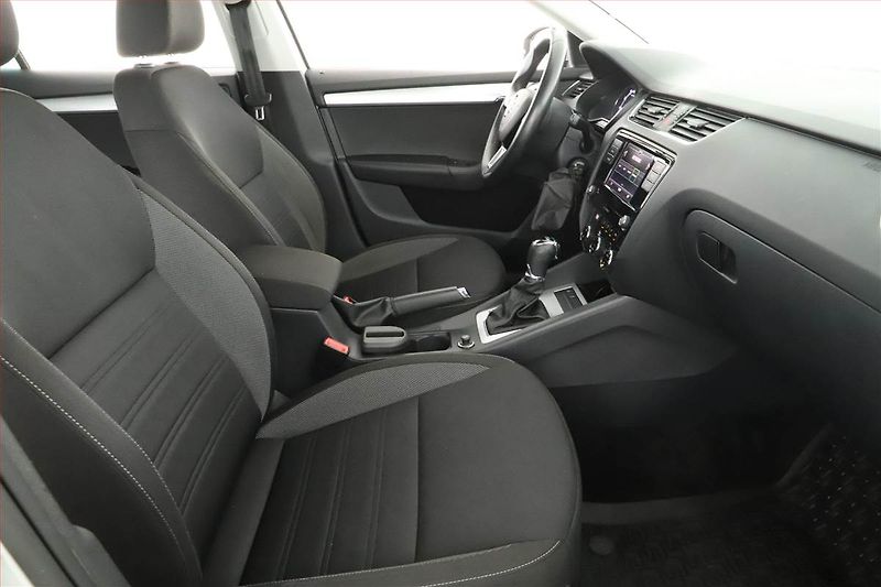 Škoda Octavia (2019) 1.5 TSI, Automat, ČR,1.maj - fotka 7 z 13
