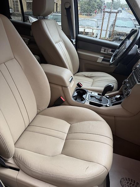 Land Rover Discovery (2011) 4 - fotka 10 z 16