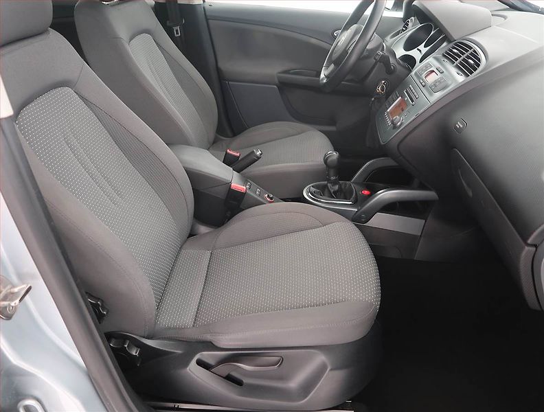 Seat Altea (2007) 1.6, Tempomat, Park. senzory - fotka 9 z 18