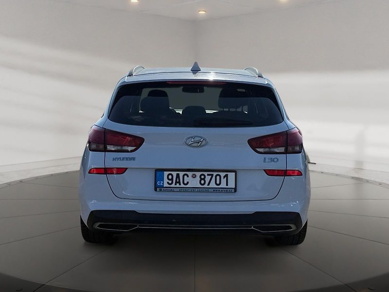 Hyundai i30 (2022) SMART 1.6CRDI 85kW CZ DPH - fotka 5 z 11