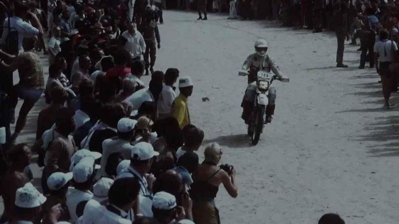 Momentka z první účasti na Dakaru v roce 1983.