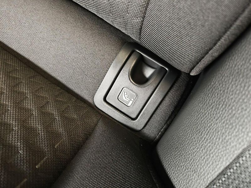 Toyota Yaris Cross 1.5 Hybrid eCVT Comfort 4x2 - fotka 20 z 33