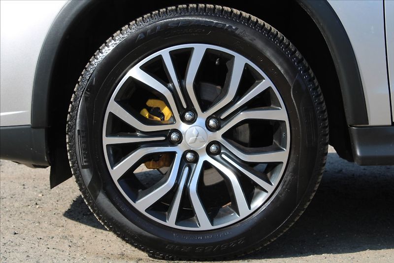 Mitsubishi ASX 1,6 MIVEC  KEYLESS,EDITION+ - fotka 28 z 40