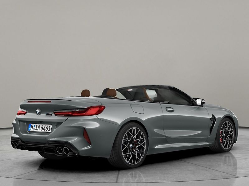 BMW M8 Competition TV B&W - fotka 2 z 7