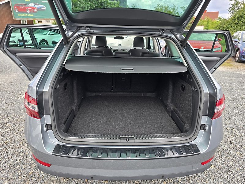 Škoda Superb 140KW DSG WEBASTO PANORAMA  - fotka 16 z 35