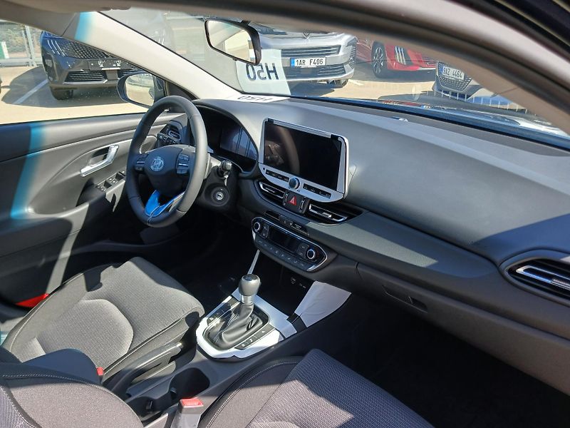 Hyundai i30 1,6T-GDI DCT N -LINE GO CZECH - fotka 10 z 12