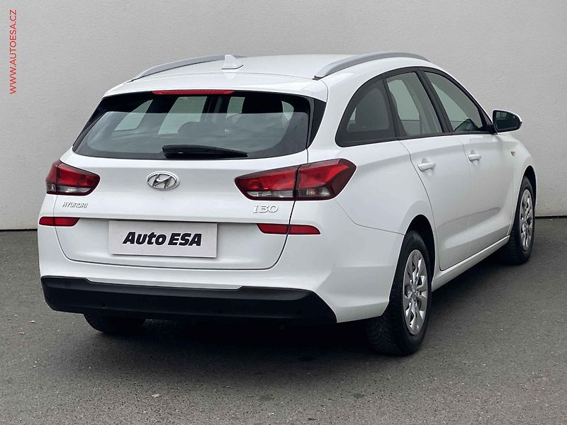 Hyundai i30 (2021) 1.6 CRDi, 1.maj,ČR, Smart, AC - fotka 4 z 16
