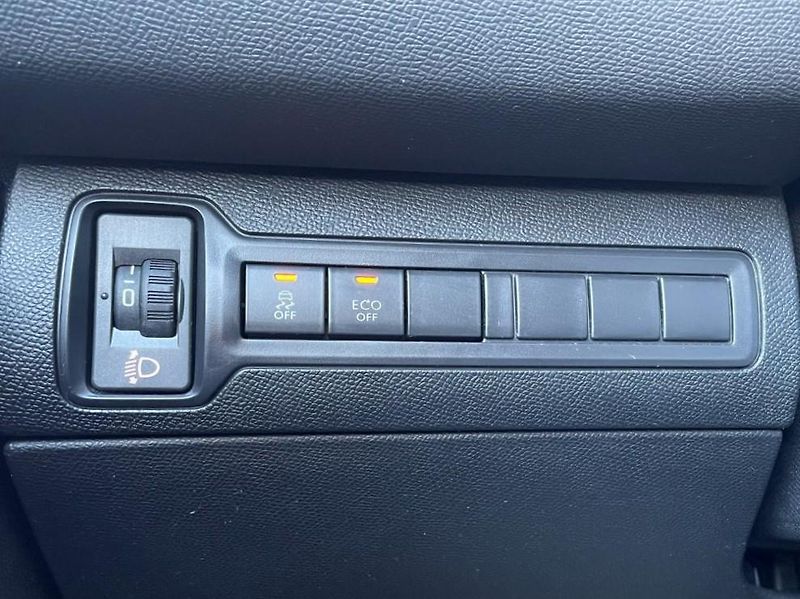 Peugeot 308 STYLE SW 1.2 PT 81 kW - fotka 23 z 27