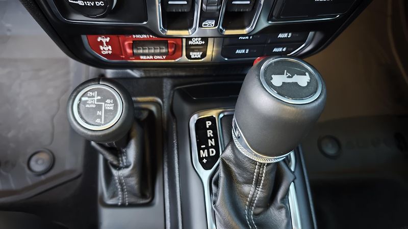 Jeep Wrangler (2025) Unlimited 2,0T  Rubicon ČR - fotka 29 z 39