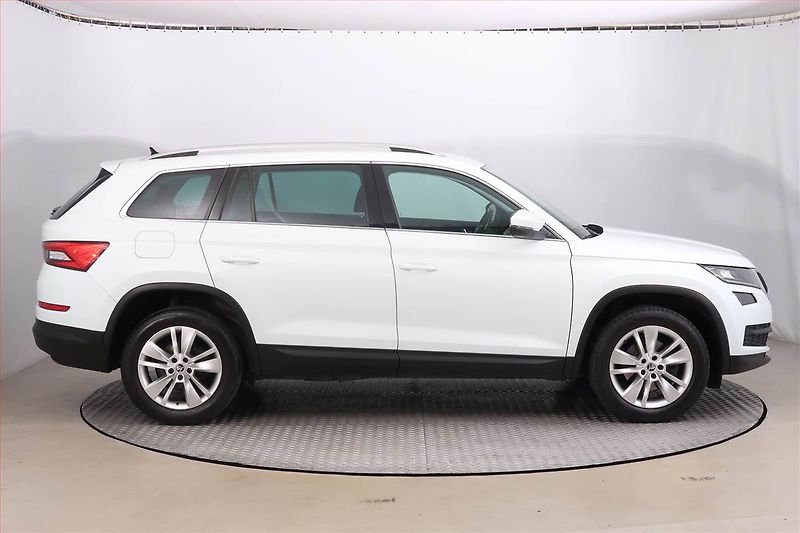 Škoda Kodiaq (2018) 2.0 TDI - fotka 6 z 24