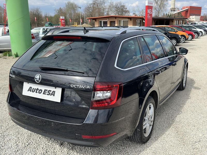 Škoda Octavia (2018) 2.0 TDi, DSG, LED, AC - fotka 4 z 24