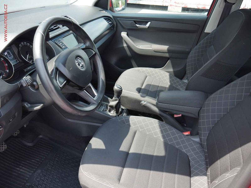 Škoda Fabia (2016) 1.2TSi, 1.maj,ČR, Style - fotka 9 z 14