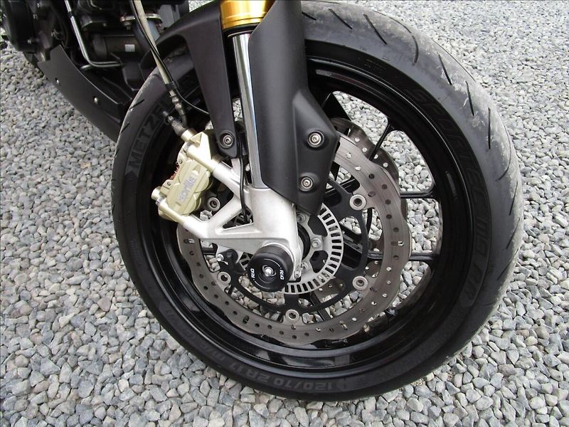 Aprilia 750 ABS  Dorsoduro - fotka 9 z 25
