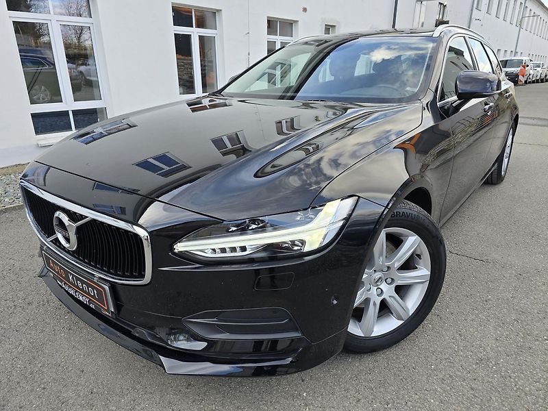 Volvo V90 D4 2,0 140kW 4x4 DPH MOMENTUM - fotografie inzerátu