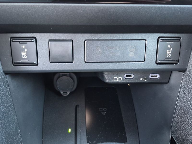 Toyota Yaris Cross 1,5 HEV FWD Style - fotka 22 z 25