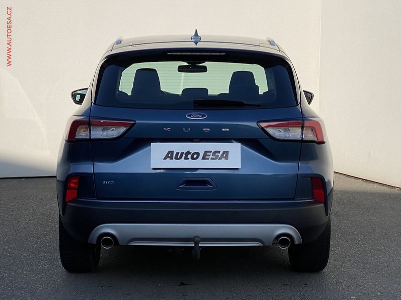 Ford Kuga (2022) 2.0 EcoBlue AWD, Titanium - fotka 5 z 19