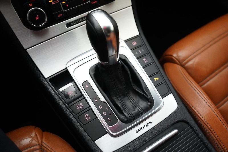 Volkswagen Passat CC - fotka 21 z 23