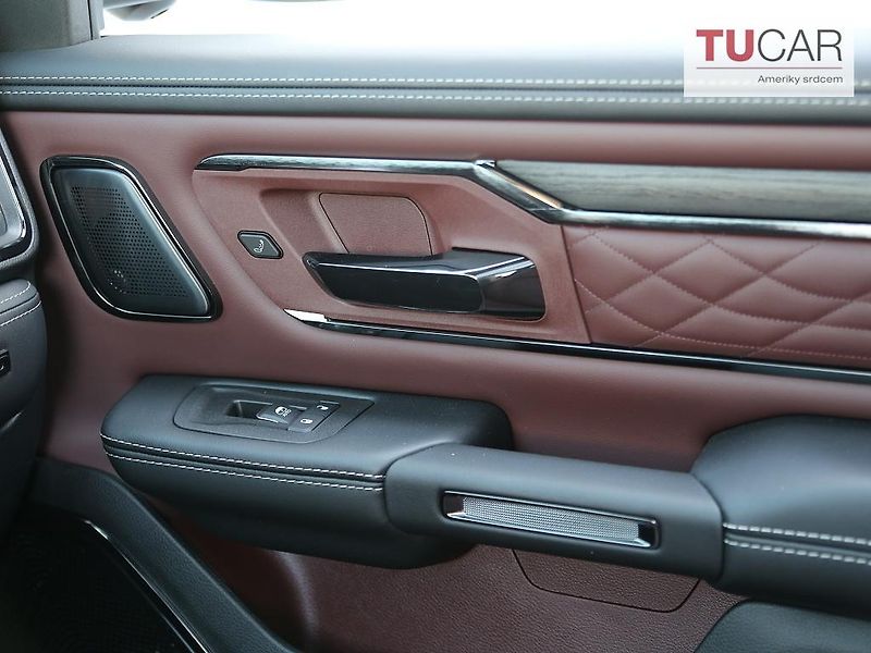 Dodge RAM (2021) 1500 Limited 5.7 V8 2026 RED - fotka 43 z 45