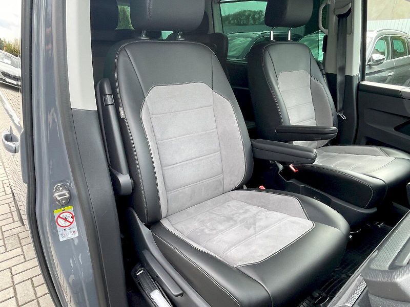 Volkswagen Multivan (2023) 2.0 TDI / 150 kW DSG 4Motion H - fotka 11 z 30