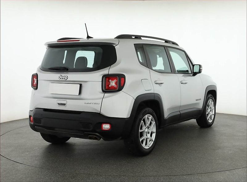 Jeep Renegade (2020) 1.0 T-GDI, Tempomat - fotka 5 z 19