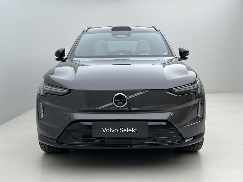 Volvo EX90 AWD TWIN MOTOR RECHARGE 7 MÍST - fotka 13 z 53