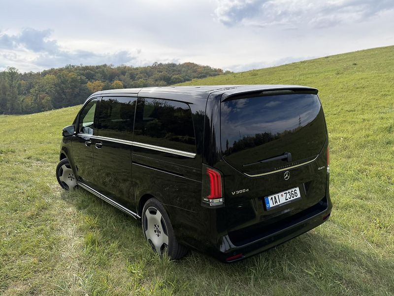Mercedes-Benz Třídy V (2025) V300d 4M Excusiv L záru3Topení - fotka 9 z 22