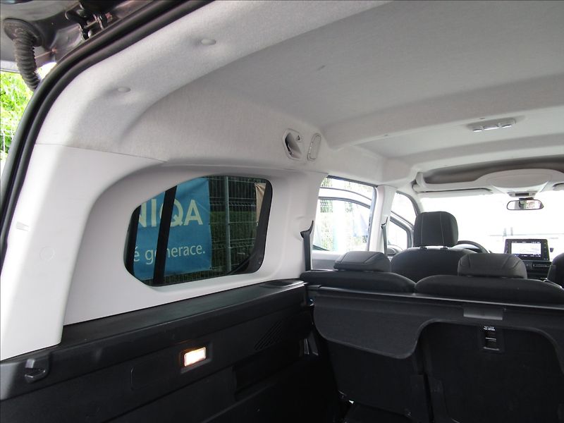 Toyota ProAce City Verso 1.5D-4D, 1. majitel - fotka 55 z 65