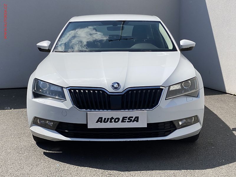 Škoda Superb (2016) 2.0 TDi, ČR, Active, TZ - fotka 2 z 16