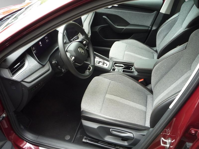 Škoda Octavia (2024) 2,0TDi 110kW DSG Top Selection - fotka 5 z 18