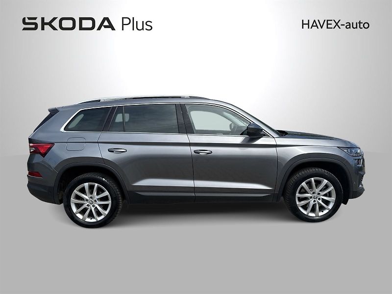 Škoda Kodiaq (2023) 2.0 TSI 4x4 DSG Style Plus - fotka 35 z 36