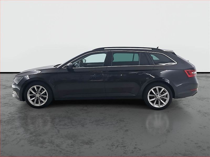 Škoda Superb (2018) Style 2.0 TDI, 4X4 - fotka 3 z 16