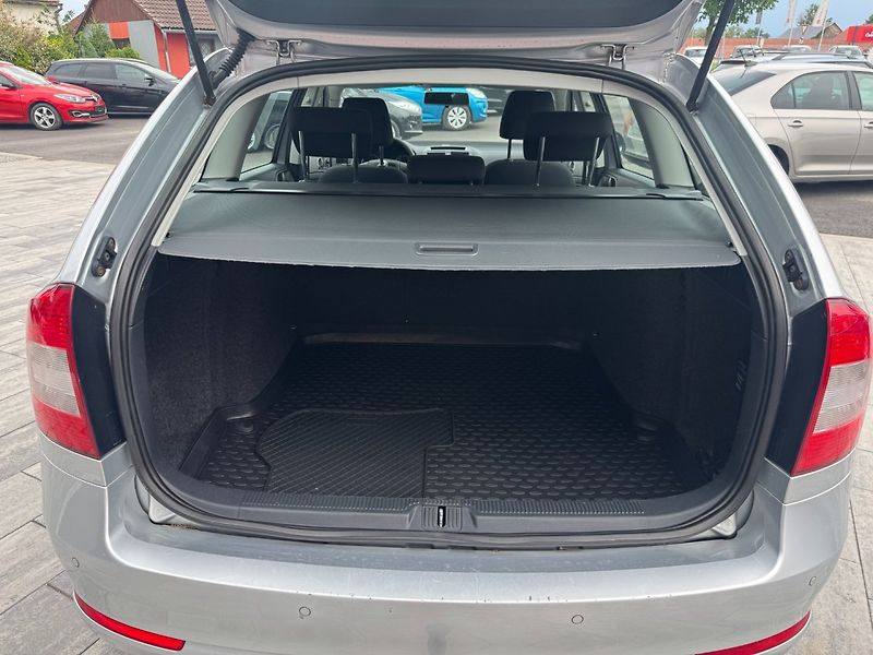 Škoda Octavia (2012) Comfortline 1.2 TSI 77kW - fotka 21 z 29