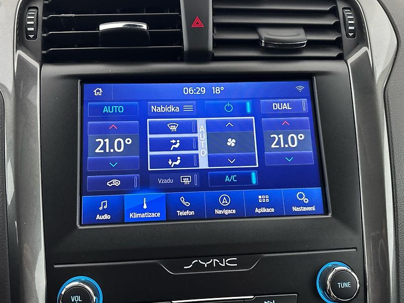 Ford Mondeo AT - fotka 19 z 28