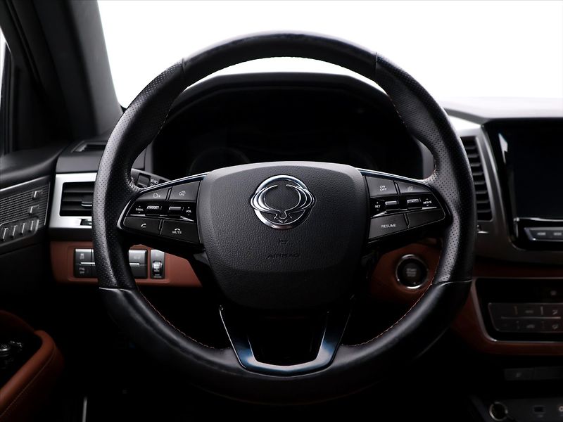 SsangYong Rexton 2,2 e-XDI 133kW Aut. Premium - fotka 21 z 41