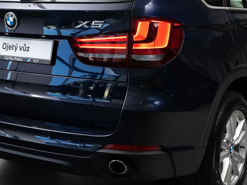 BMW X5 xDrive30d - fotka 9 z 22