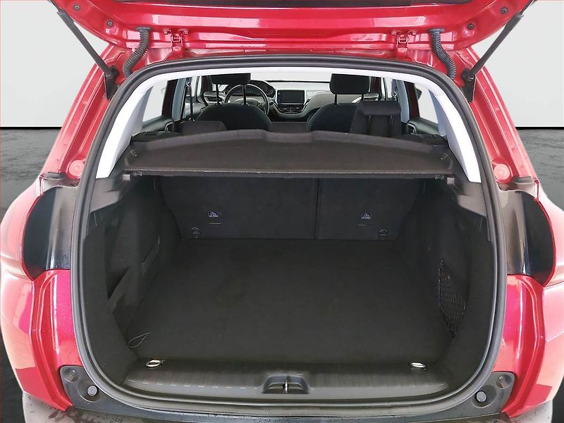 Peugeot 2008 (2018) 1.2 PureTech, Automat - fotka 11 z 14