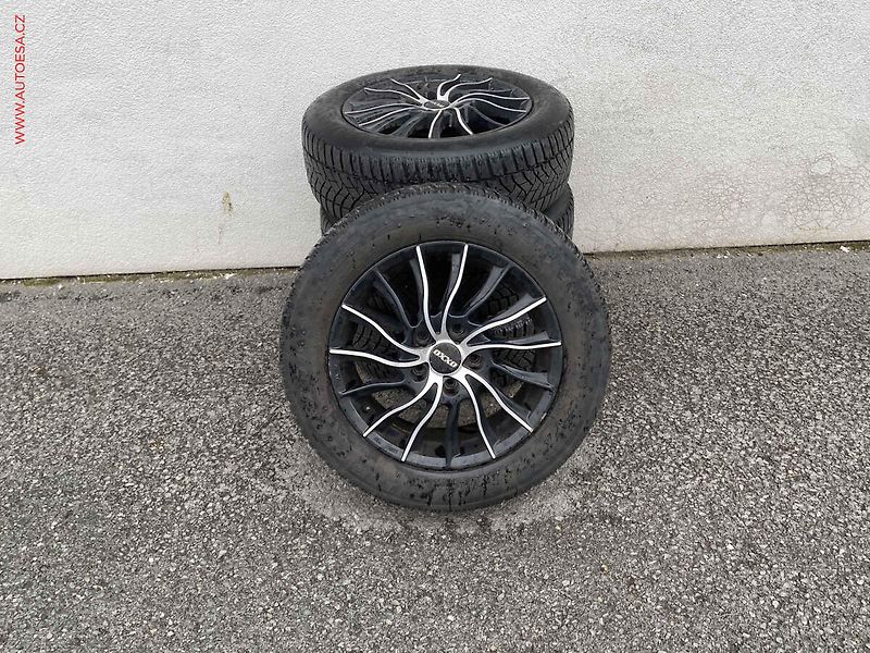 Hyundai i30 (2014) 1.6 CRDI, ČR, autoAC - fotka 16 z 16